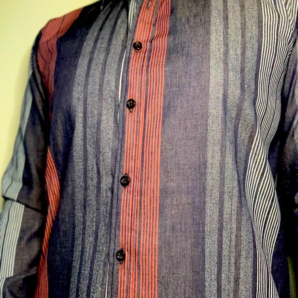Fredd Marshall long-sleeved, casual shirt.